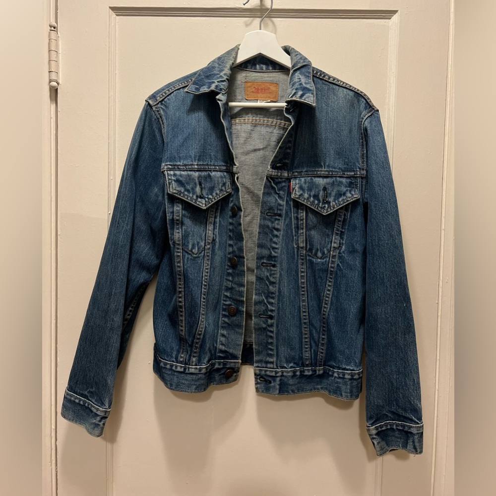 Vintage Levi’s Denim Jacket Size 36